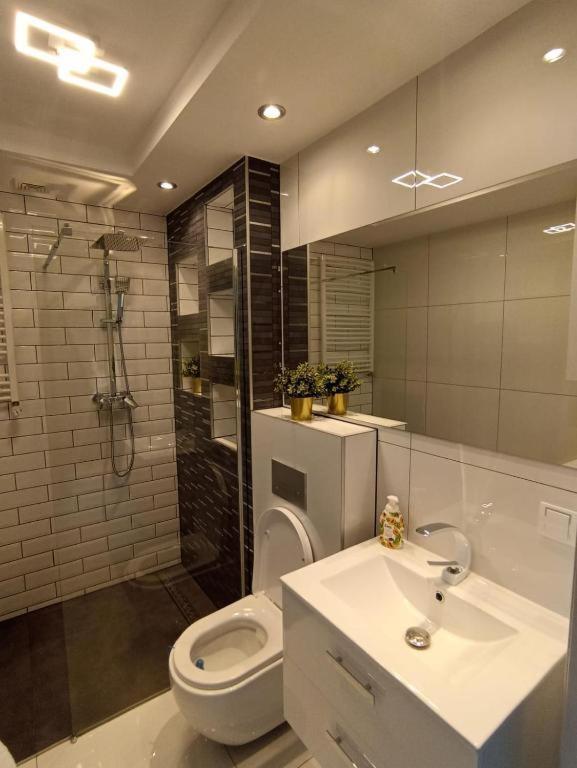 Apartament Brzeg Buitenkant foto